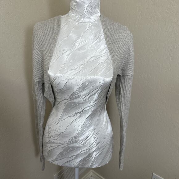 A New Day Bolero Cardigan Women’s Size Medium Light Gray Short Cropped Sweater - Picture 1 of 10